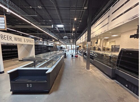 More Photos Of 325-615 E Palatine Rd, Arlington Heights Storefront For Lease