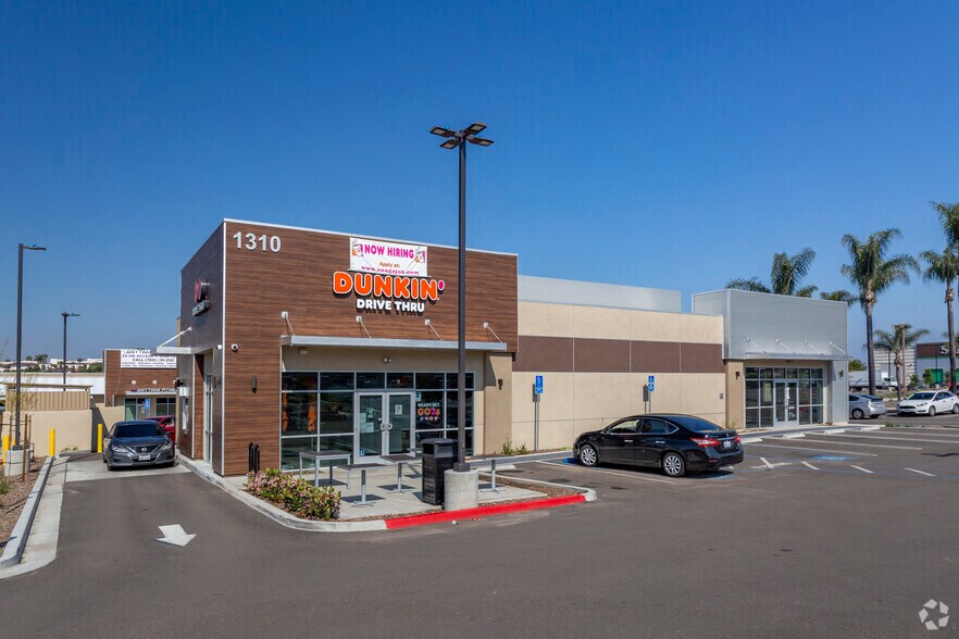 Primary Photo Of 1310 E Vista Way, Vista Fast Food For Sale