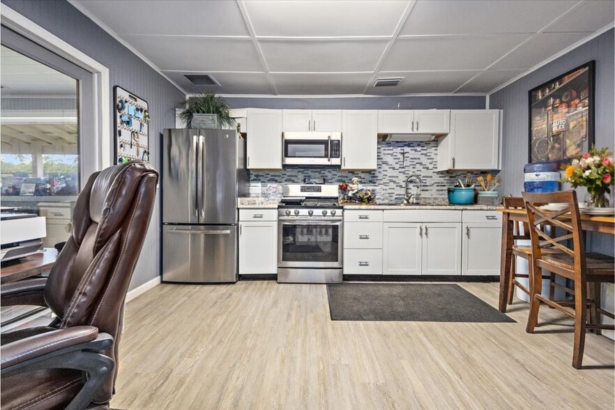 More Photos Of 474379 E 200 Sr, Fernandina Beach Auto Repair For Sale