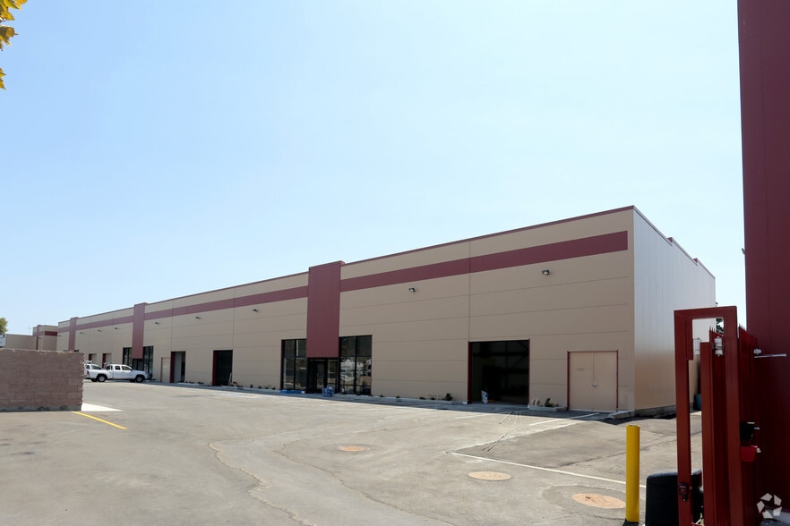 More Photos Of 17802-17810 S Main St, Gardena Manufacturing For Lease
