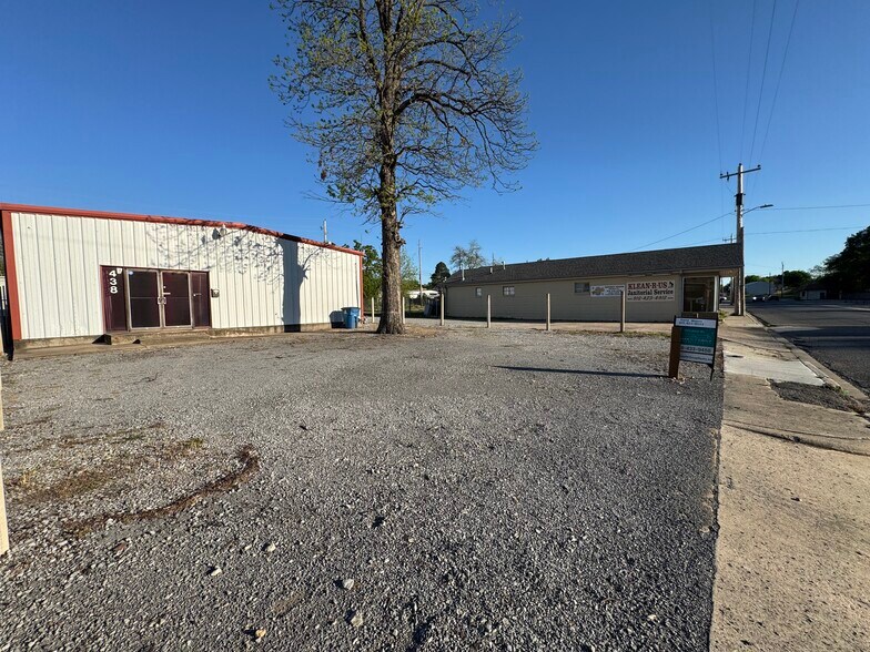 More Photos Of 438 S Main St, Mcalester Auto Repair For Sale