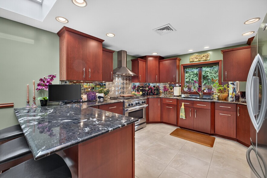 More Photos Of 3405 Orchard Park Rd, Orchard Park Office Residential For Sale
