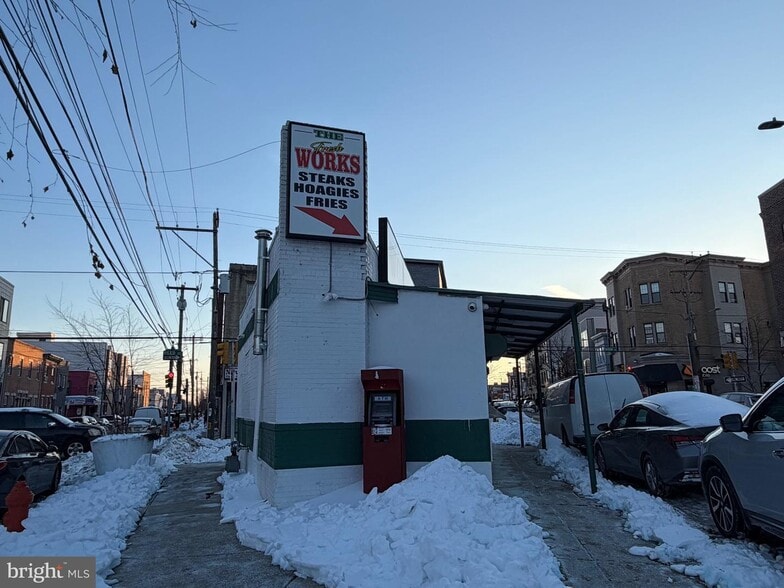 More Photos Of 2101 Reed St, Philadelphia Freestanding For Sale