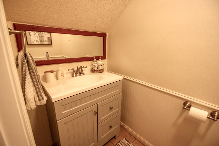 More Photos Of 16607 Mueschke Rd, Cypress Office Residential For Sale