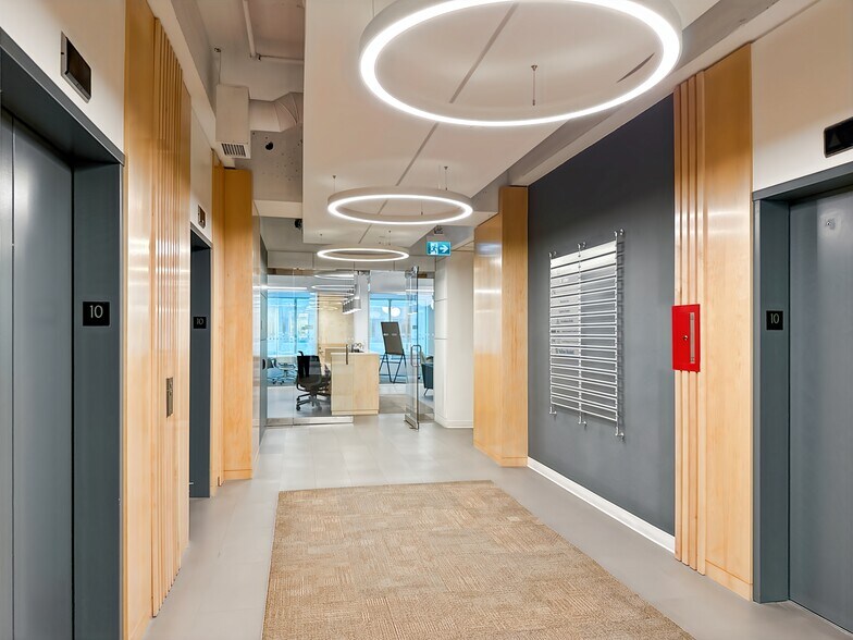 More Photos Of 888 3rd St SW, Calgary Coworking Space