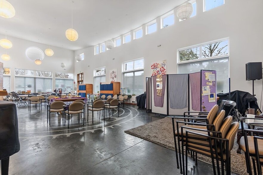 More Photos Of 1322 S Bayview St, Seattle Specialty For Sale