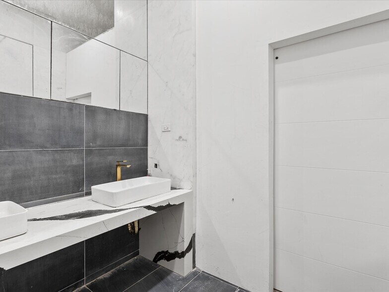 More Photos Of 1231 14th St, Miami Beach Storefront Retail Office For Lease