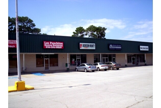 More Photos Of 704 S Robb St, Trinity General Retail For Lease