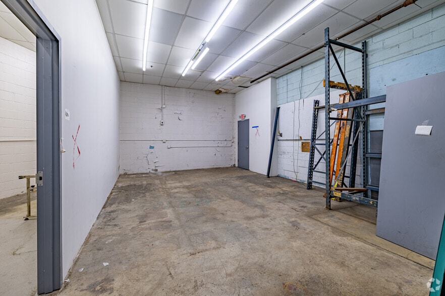 More Photos Of 160 Belmont Ave, Garfield Manufacturing For Sale