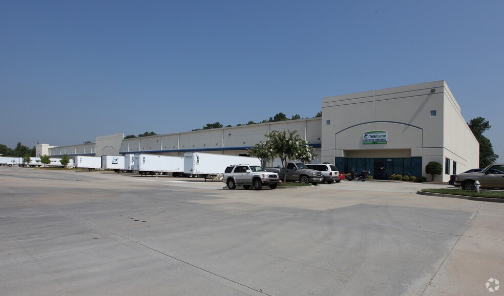 More Photos Of 5286 Georgia Highway 85, Atlanta Warehouse For Lease