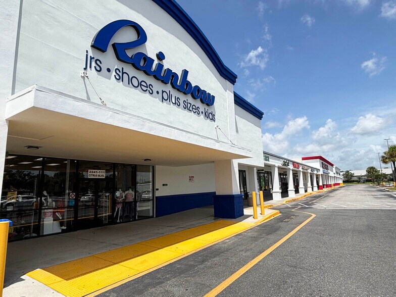 More Photos Of 2219-2259 Citrus Blvd, Leesburg Unknown For Lease