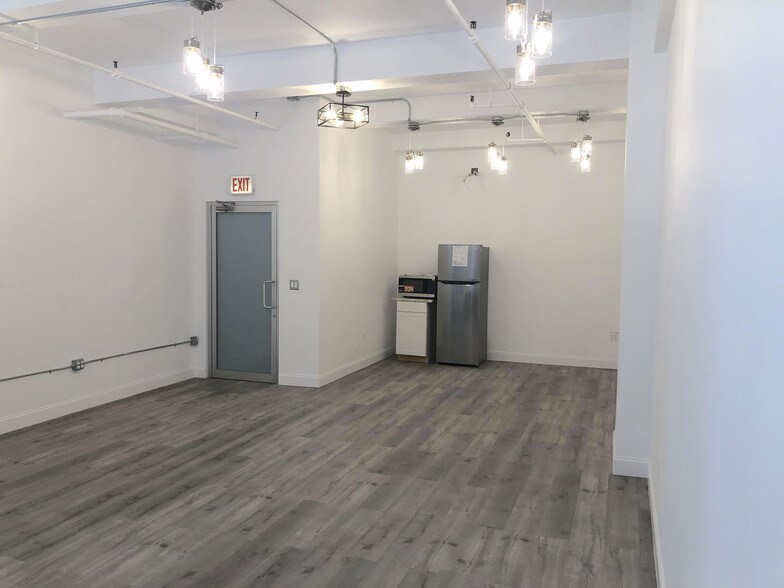 More Photos Of 265-269 W 37th St, New York Loft Creative Space For Lease