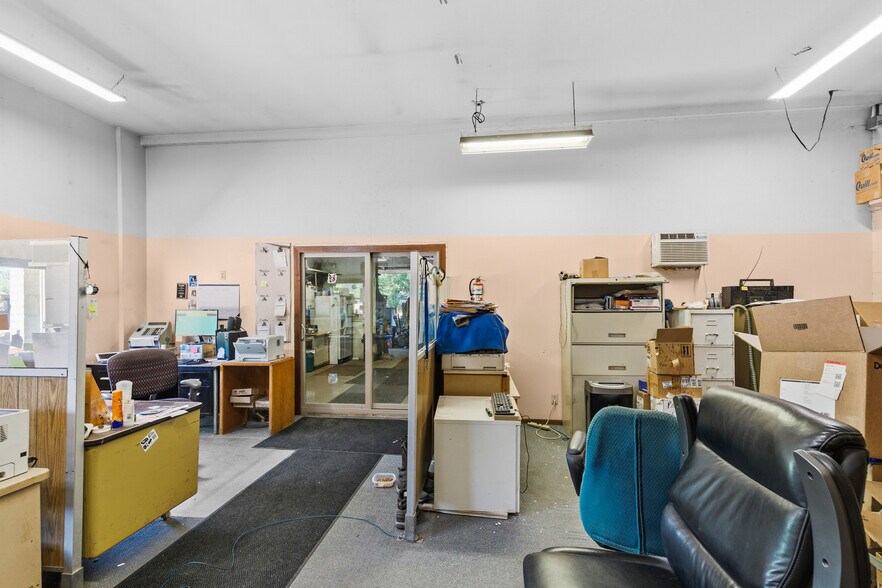 More Photos Of 8303 216th St N, Forest Lake Warehouse For Sale
