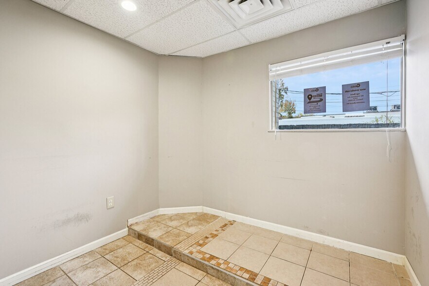 More Photos Of 99-105 Berkshire Ave, Paterson Office For Lease