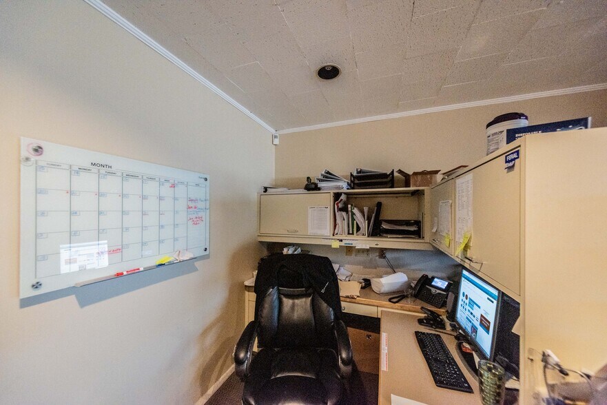 More Photos Of 2535 Broadway St, Paducah Office For Lease