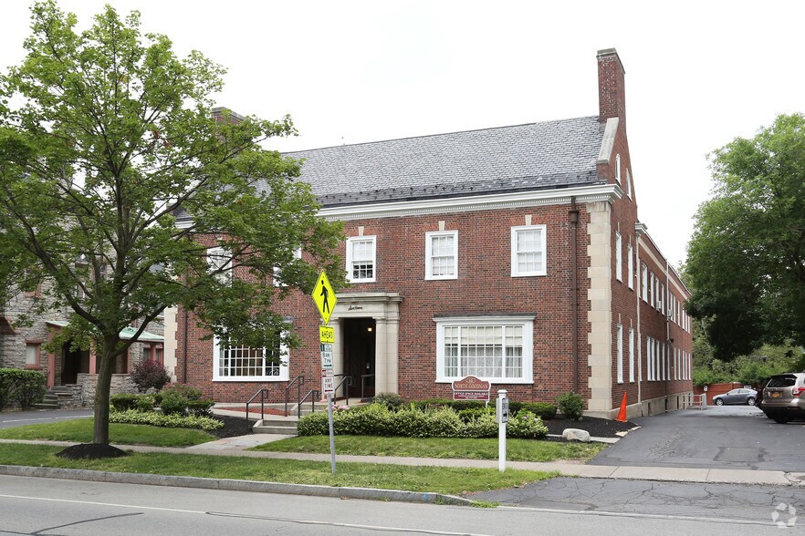 16 N Goodman St, Rochester, NY 14607 Medical Office For Lease