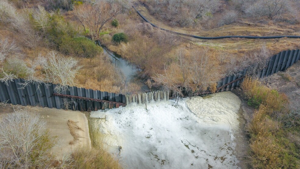 More Photos Of 00 Hwy 185, Port Lavaca Land For Sale