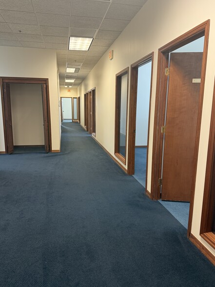 More Photos Of 11031 US Hwy 19 N, Port Richey Medical For Lease