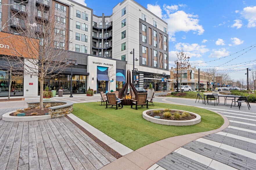 More Photos Of 44679 Endicott Dr, Ashburn Coworking Space