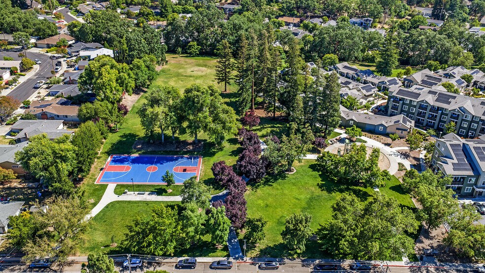 More Photos Of 4041-4067 Vineyard Ave, Pleasanton Apartments For Sale