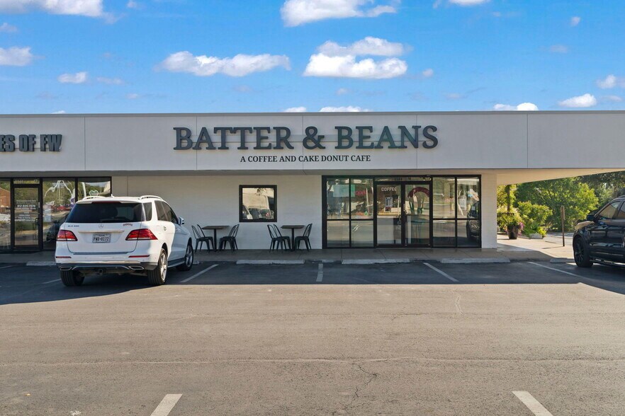 More Photos Of 3511-3563 S Hills Ave, Fort Worth Unknown For Lease