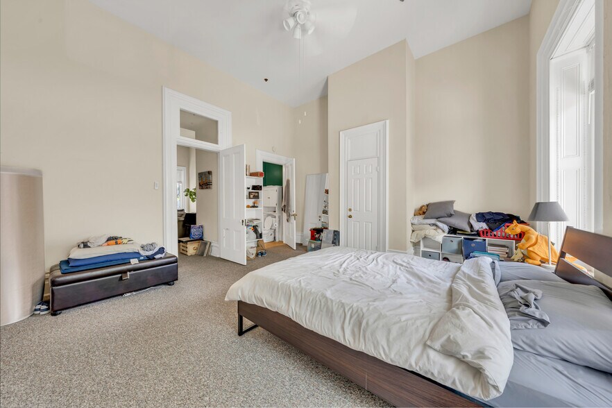 More Photos Of 1021 H St, Sacramento Apartments For Sale