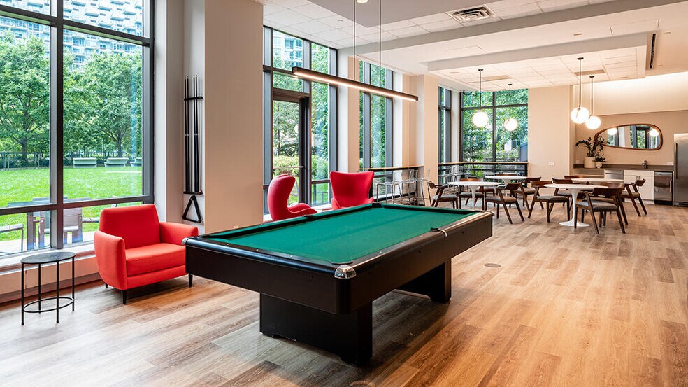 More Photos Of 47-20 Center Blvd, Long Island City Apartments For Lease