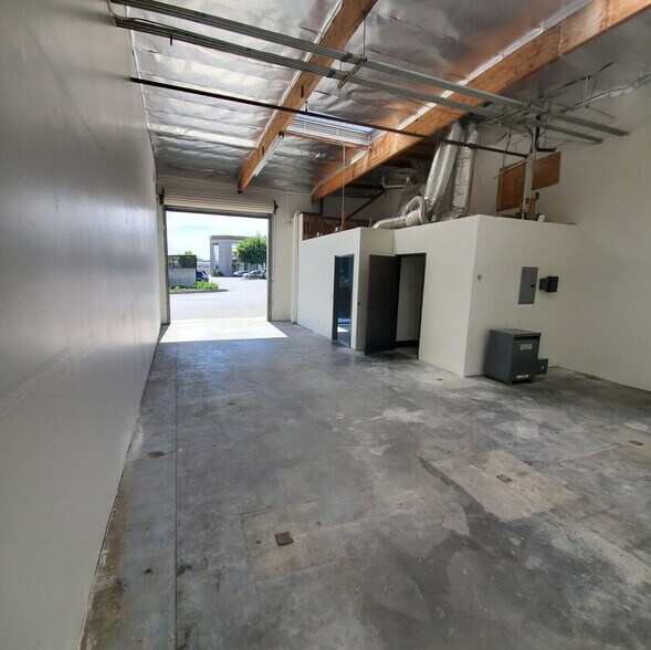More Photos Of 1941 N Gaffey St, San Pedro Distribution For Lease