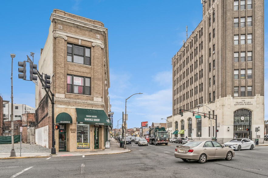 Primary Photo Of 330 Glenwood Ave, Bloomfield Office For Lease