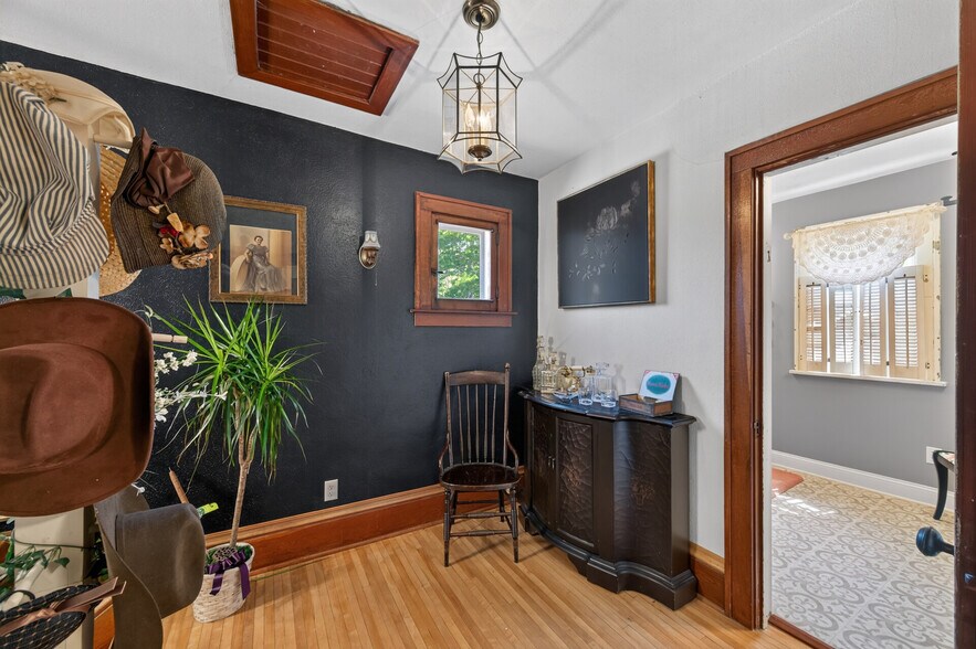More Photos Of 418 Bench St, Taylors Falls Freestanding For Sale