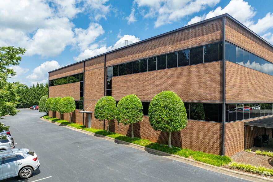 More Photos Of 1899 Tate Blvd, Hickory Medical For Lease