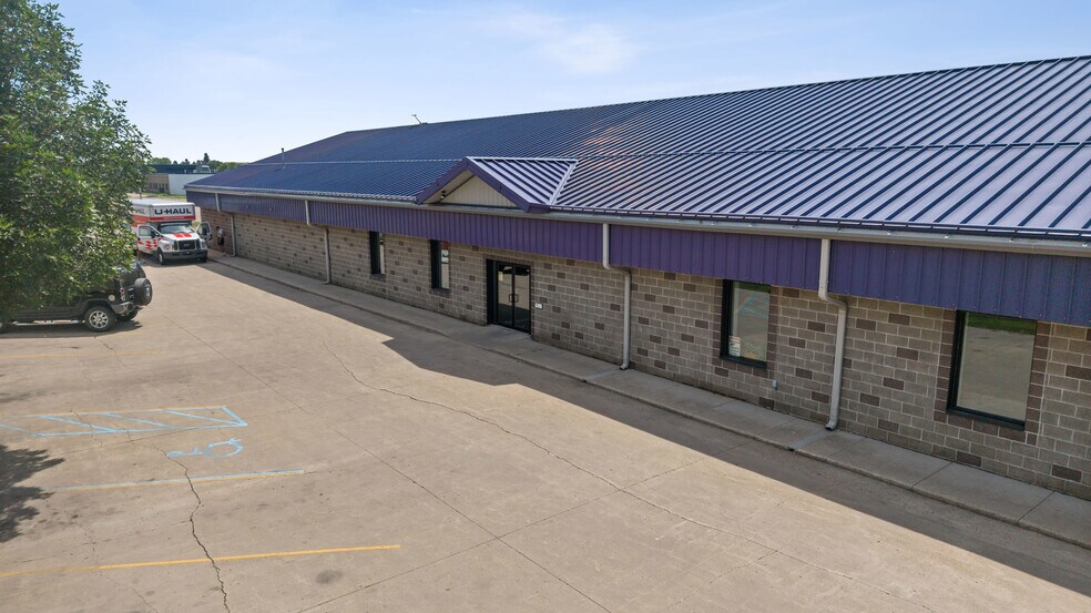 More Photos Of 3100 8th St S, Moorhead Freestanding For Sale