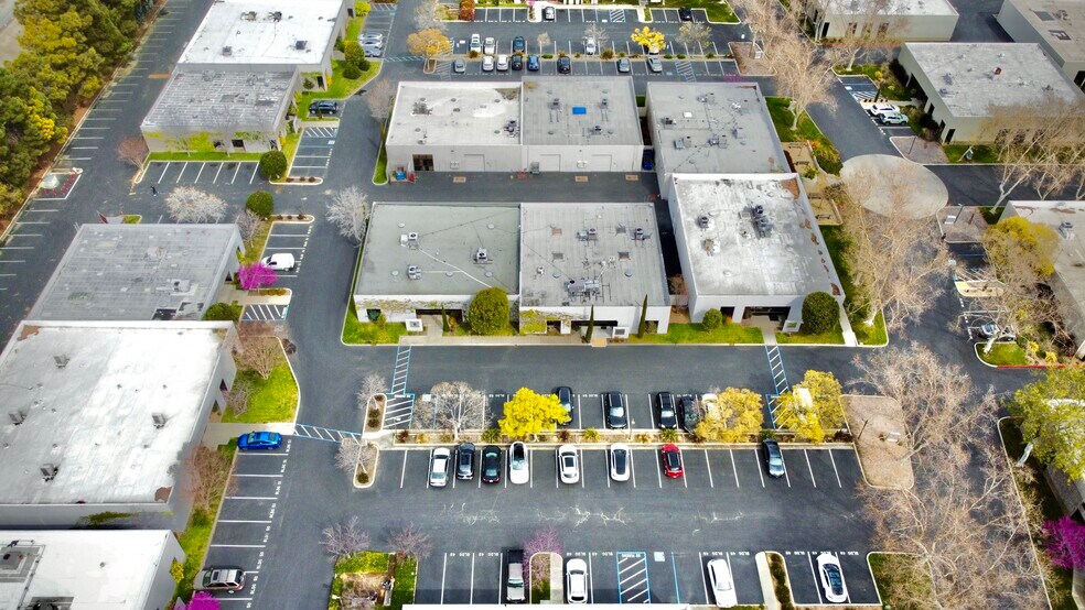 More Photos Of 3350 Scott Blvd, Santa Clara Research And Development For Sale