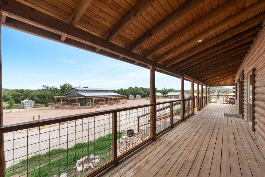 More Photos Of 3607 Lone Man Mountain Rd, Wimberley Hotel For Sale