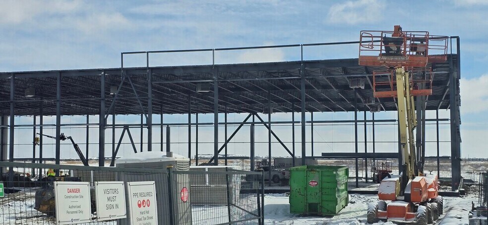 More Photos Of 12416 Barlow Trl NE, Calgary Industrial For Sale