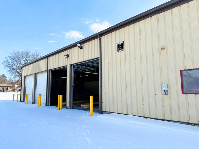 More Photos Of 407 Porter Ave, Scottdale Industrial For Sale