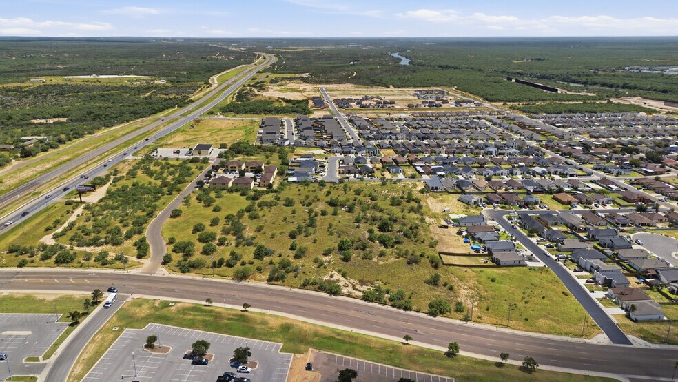More Photos Of Don Camilo Blvd., Laredo Land For Sale