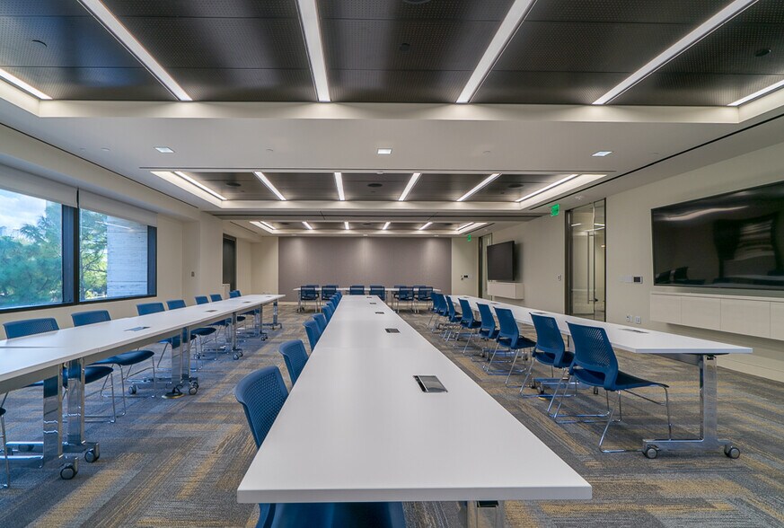 More Photos Of 4400 Post Oak Pky, Houston Office For Lease