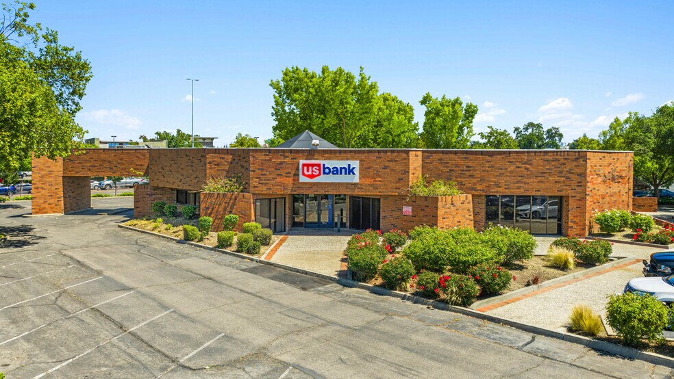 More Photos Of 6199 Sunrise Mall Rd, Citrus Heights Bank For Sale