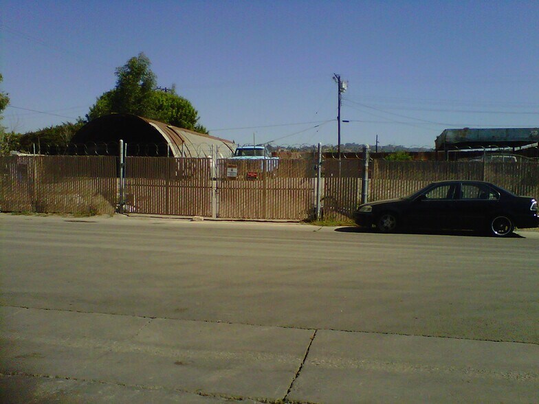 More Photos Of 301 E 4th Ave, La Habra Land For Lease