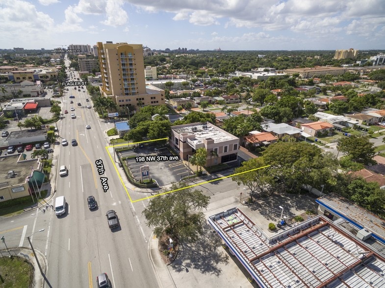More Photos Of 198 NW 37th Ave, Miami Medical For Lease