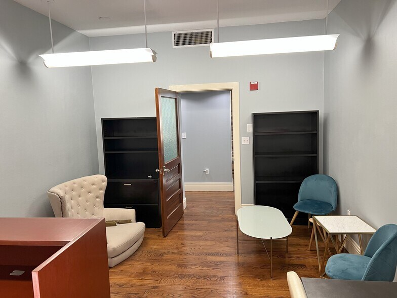 More Photos Of 350 E Pine St, Orlando Coworking Space