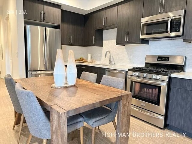 More Photos Of 11405 Chandler Blvd, North Hollywood Apartments For Sale