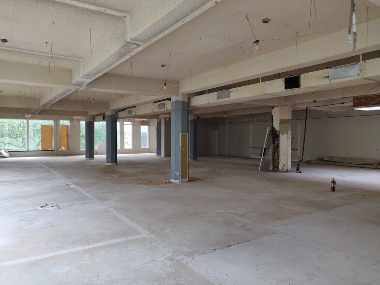 More Photos Of 1301 Cornwall Ave, Bellingham Office Residential For Sale