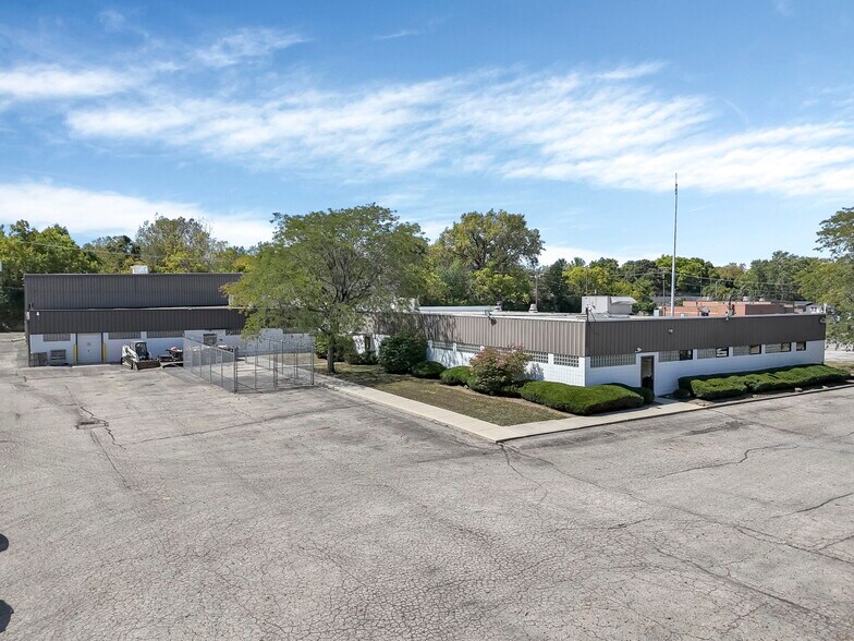 More Photos Of 799 N Hague Ave, Columbus Warehouse For Lease