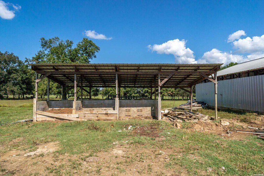 More Photos Of 389 HWY 174, Hope Specialty For Sale