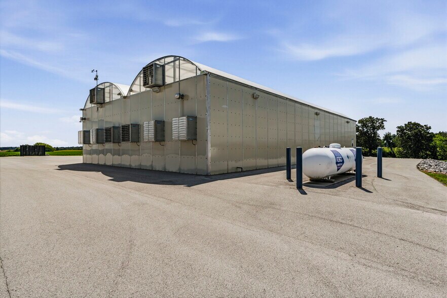 More Photos Of 4395 Witt rd, Franklin Manufacturing For Sale