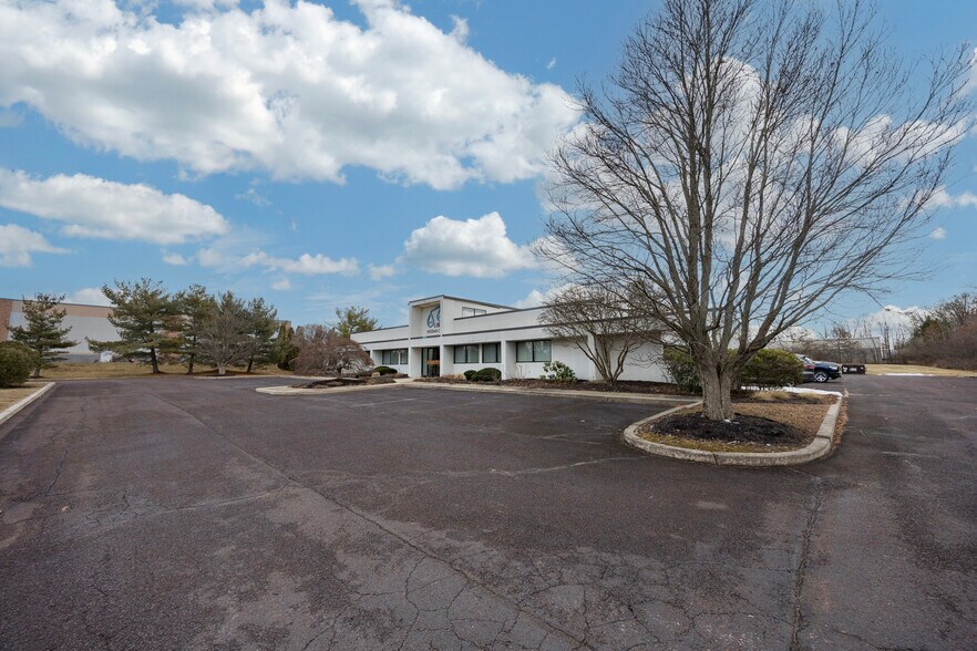 More Photos Of 220 Stahl Rd, Harleysville Research And Development For Sale
