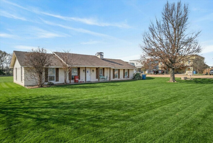 More Photos Of 5353 US Highway 377, Tioga Apartments For Sale