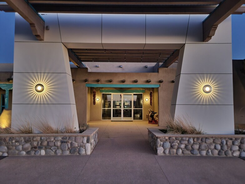 More Photos Of 27556 I 25 East Frontage Rd, Santa Fe Light Distribution For Sale